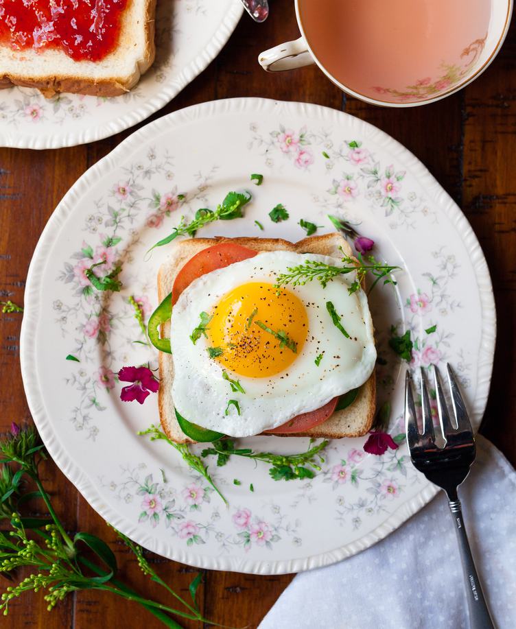 Delicious Breakfast Toast with Fried Egg