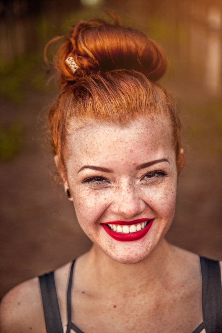 Free Photo Closeup Portrait Of Redhead Girl With Brown Eyes And