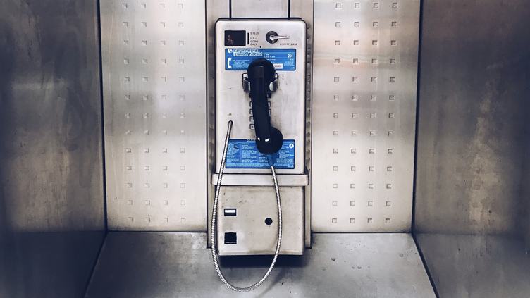 Metal Urban Public Phone Booth with Black Handset