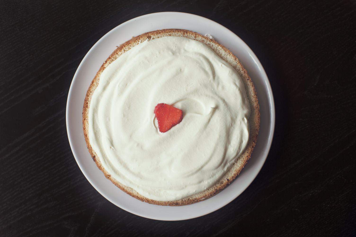 Simple Strawberry Cake