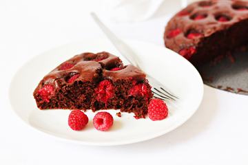 Chocolate Cake with Raspberries