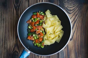 Pasta Tagliatelle with Chopped Asparagus and Tomatoes