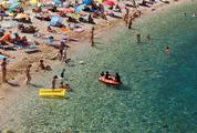 People On The Beach Potovošće